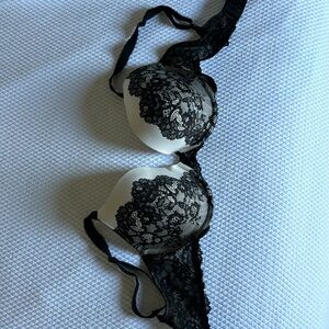 Victoria’s Secret dream angels perfect coverage 34 DD